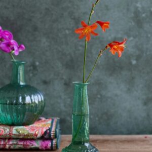 Vaasje groen gerecycled glas