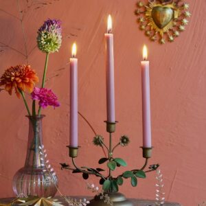Kandelaar bloemen en blaadjes