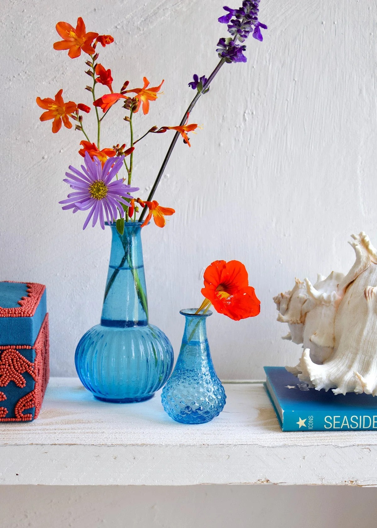 Vaasje lichtblauw glas - Afbeelding 2